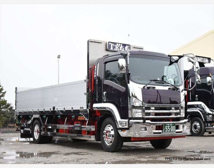 大型増トン平ボディ_R